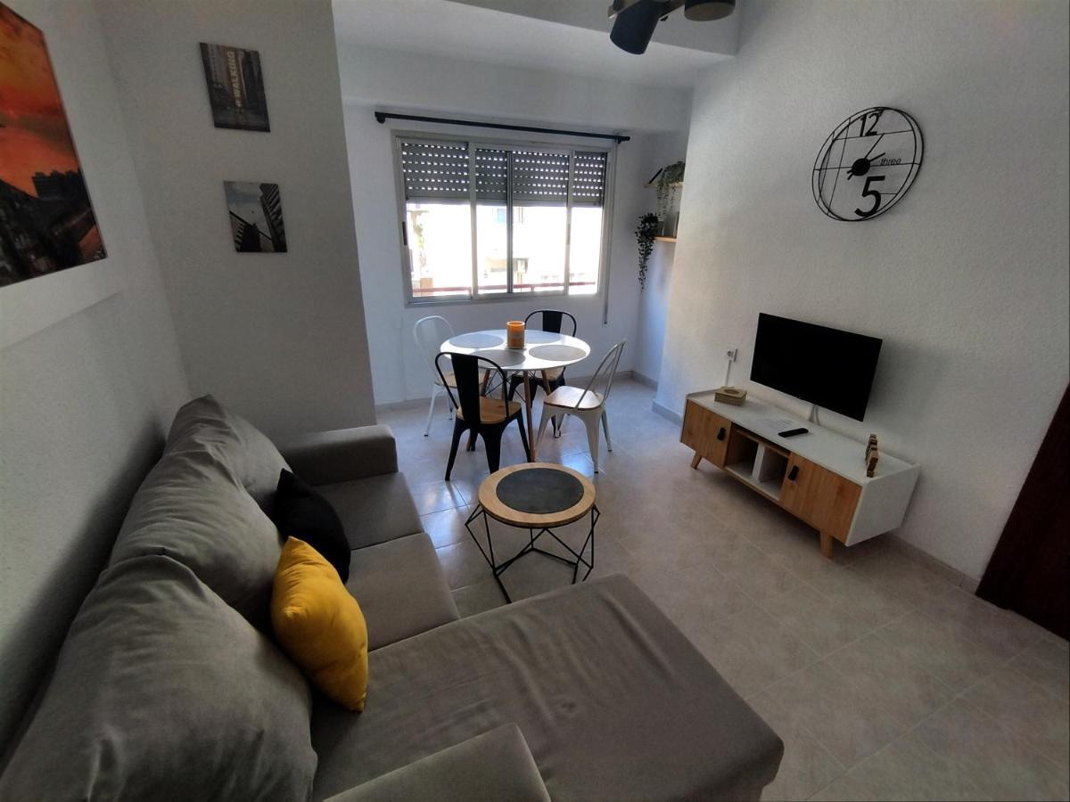 Guesthouse Shared With Host Alicante Ngoại thất bức ảnh