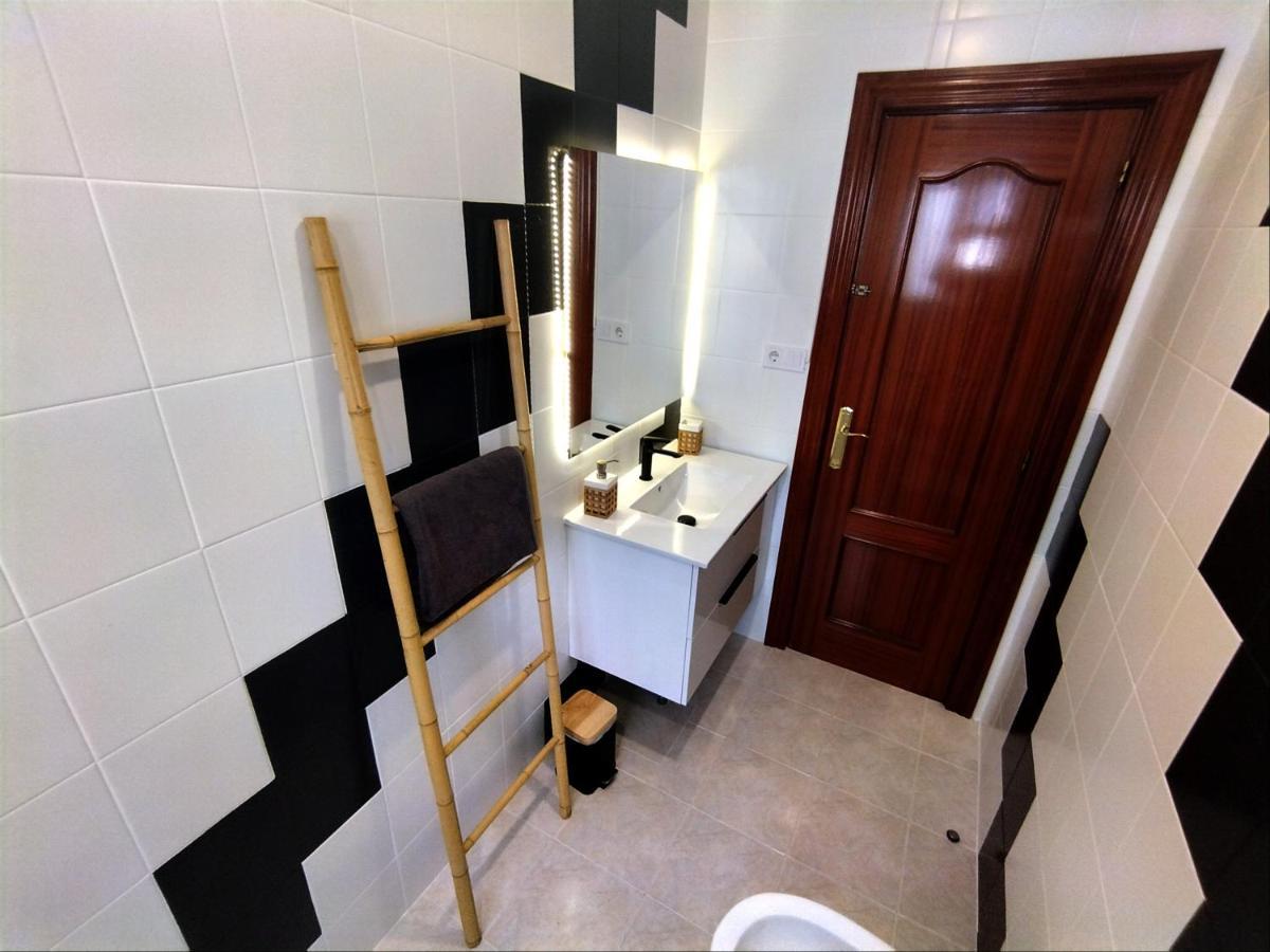 Guesthouse Shared With Host Alicante Ngoại thất bức ảnh