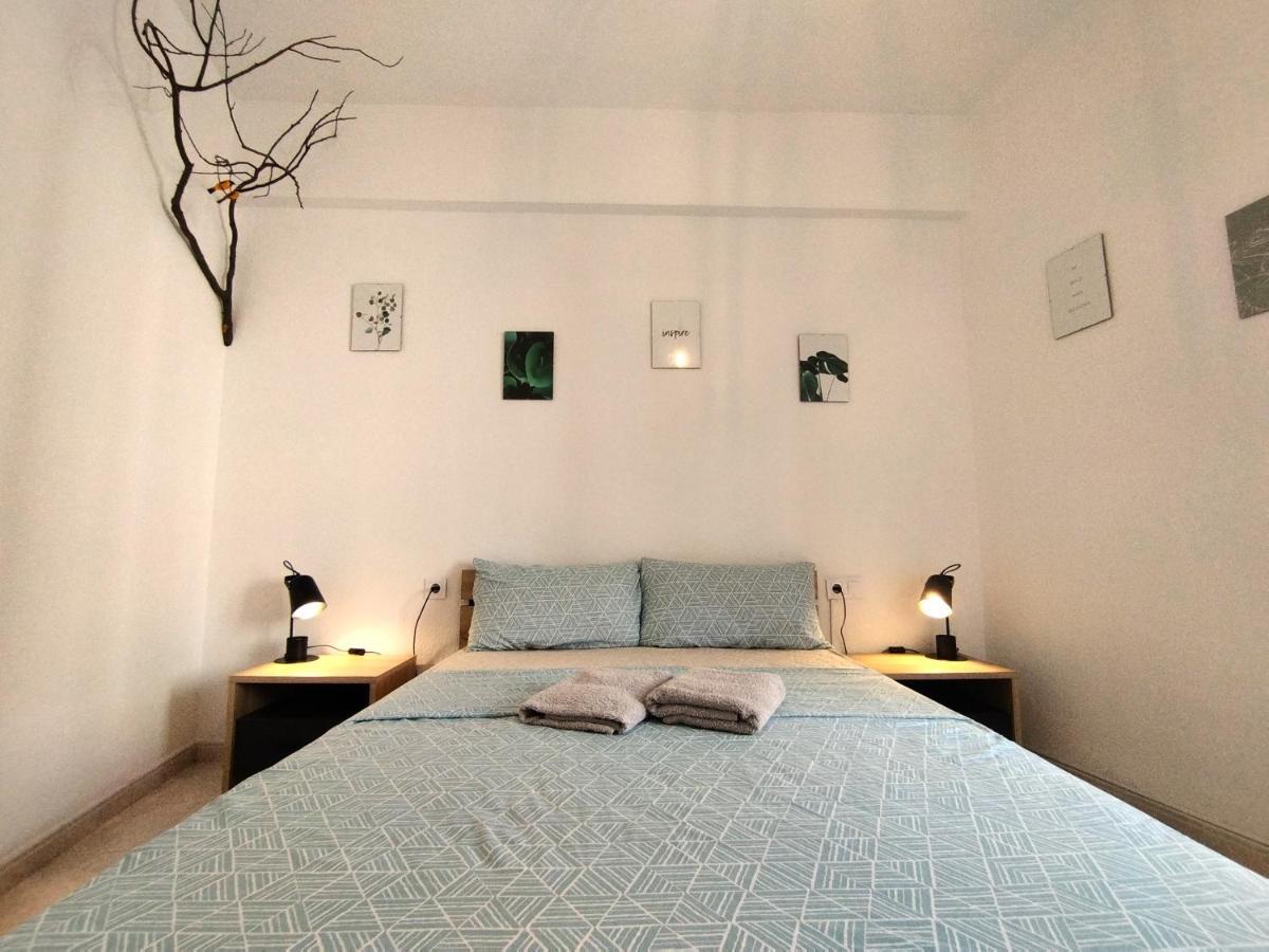 Guesthouse Shared With Host Alicante Ngoại thất bức ảnh