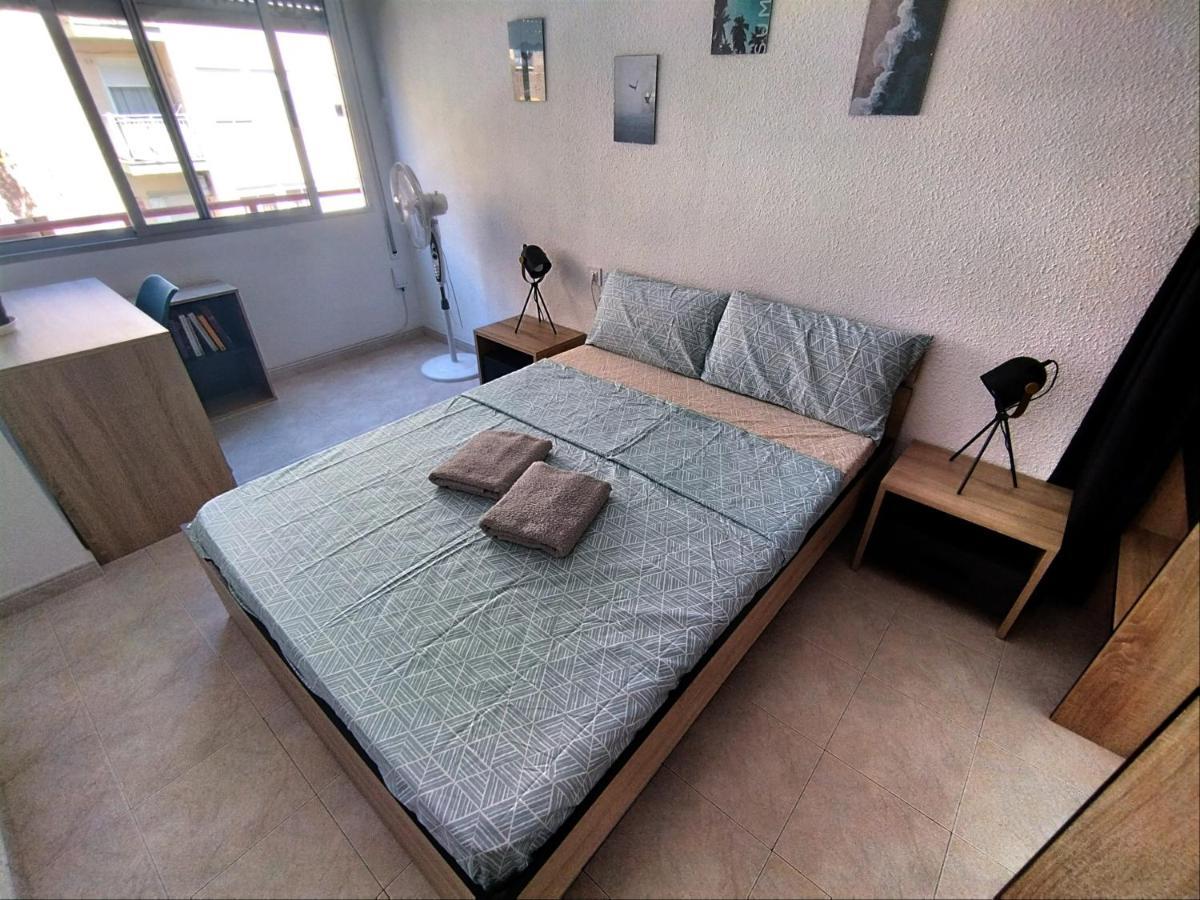 Guesthouse Shared With Host Alicante Ngoại thất bức ảnh