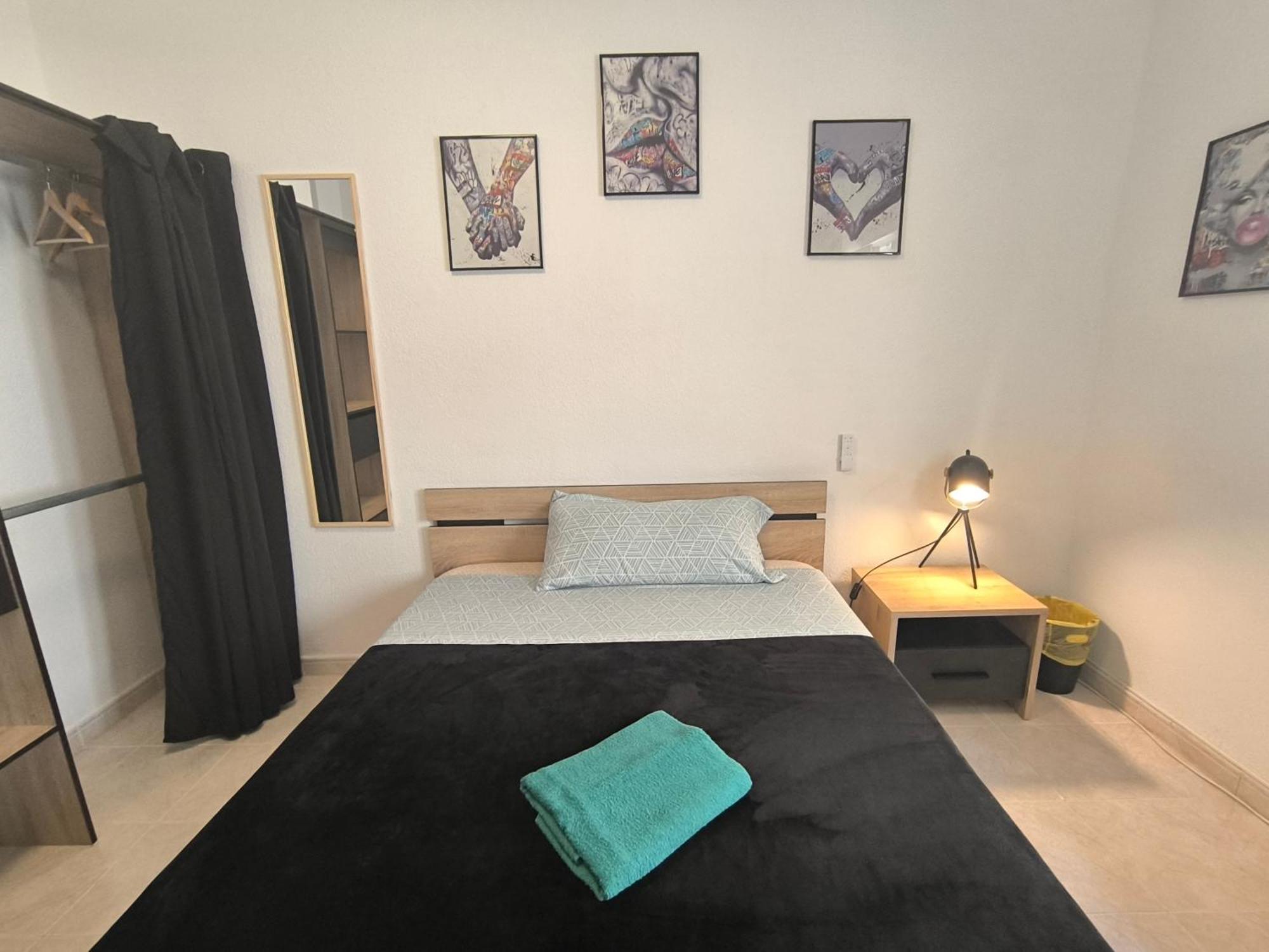 Guesthouse Shared With Host Alicante Ngoại thất bức ảnh